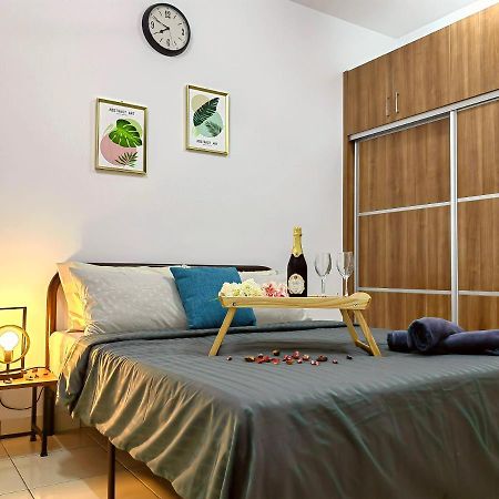 Alanis Residences Klia Kota Warisan Sepang By Dreamstay Exterior photo