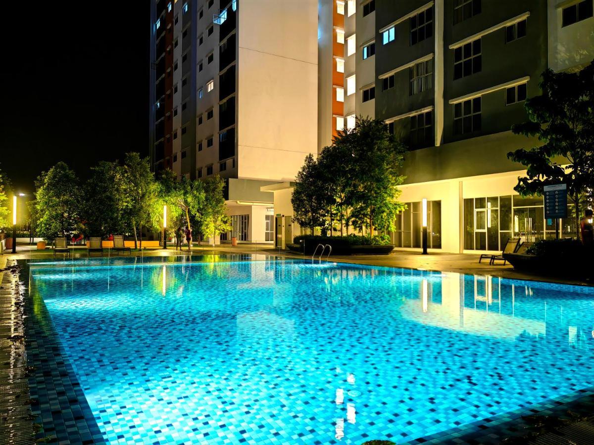 Alanis Residences Klia Kota Warisan Sepang By Dreamstay Exterior photo