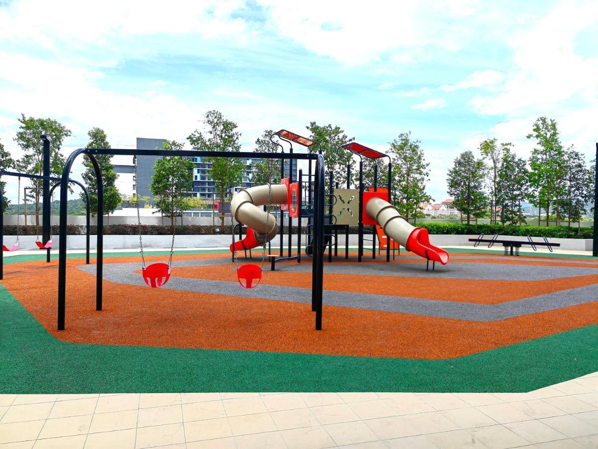 Alanis Residences Klia Kota Warisan Sepang By Dreamstay Exterior photo