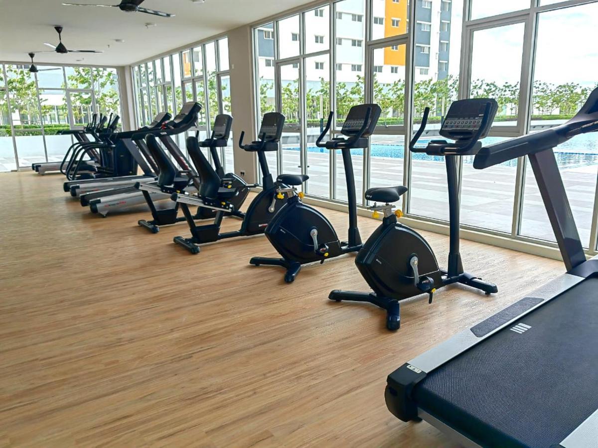Alanis Residences Klia Kota Warisan Sepang By Dreamstay Exterior photo