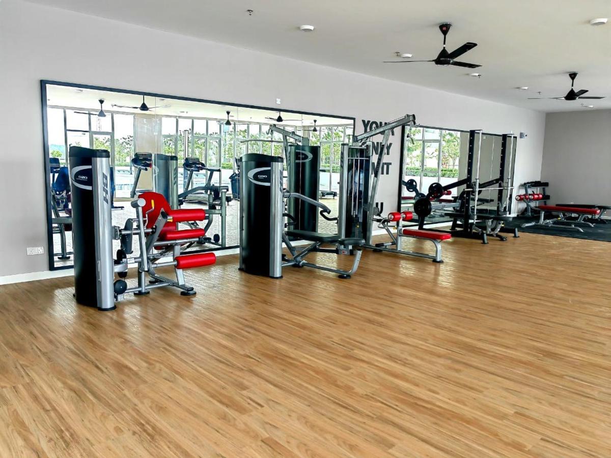 Alanis Residences Klia Kota Warisan Sepang By Dreamstay Exterior photo